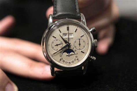 Как распознать настоящие часы Patek Philippe 